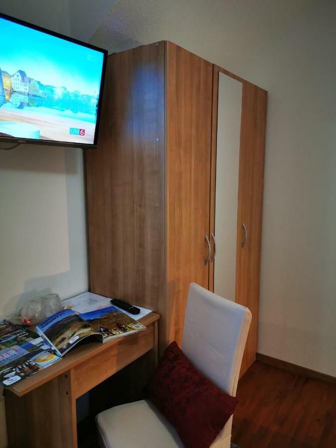 Guesthouse Samolov Vrhovine Exterior photo